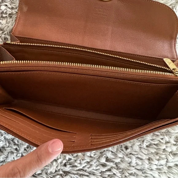 LOUIS VUITTON Cognac Monogram Mahina Leather Amelia Wallet - Picture 8 of 13